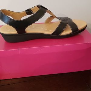 Naturalizer Watson sandals